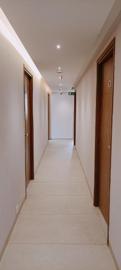 The Beacon Hotel Vadodara Buitenkant foto